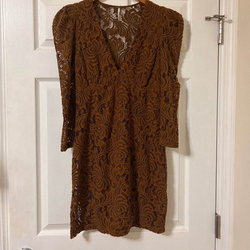 Lace 3/4 sleeve mini dress with lining